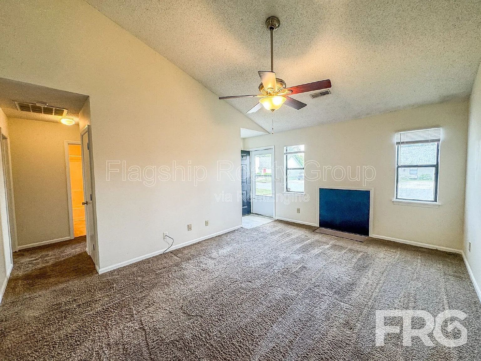 2 bed, 2.0 bath, 940 sqft, $995 — Photo 4