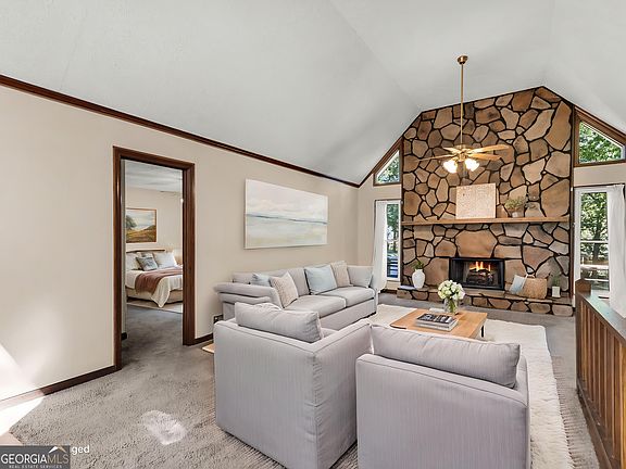 5th image of 2735 Austin Ln