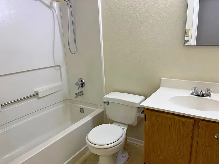 6439 Beech Trl — Photo 11