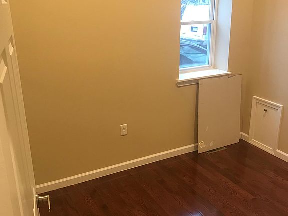 3rd image of 1818 Germantown Ave #102