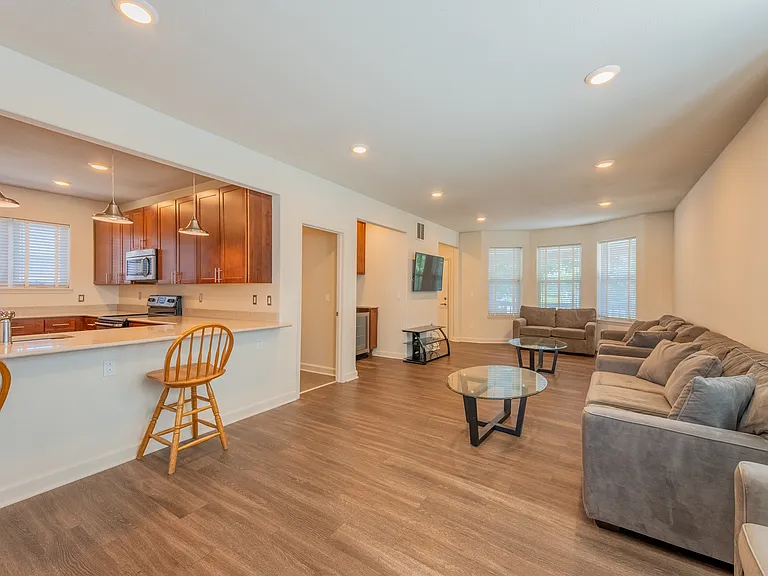 Roland Realty — Photo 16