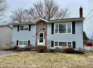10 Trundle Cres, Middle Sackville, NS B4E 2X2