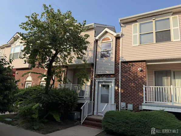468 Great Beds Ct, Perth Amboy, NJ