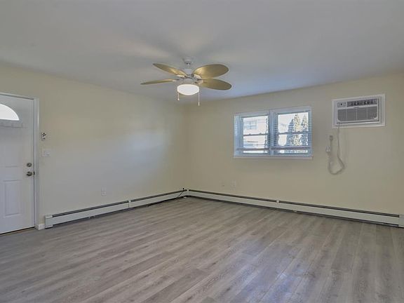 3rd image of 300A Hagan Pl #G