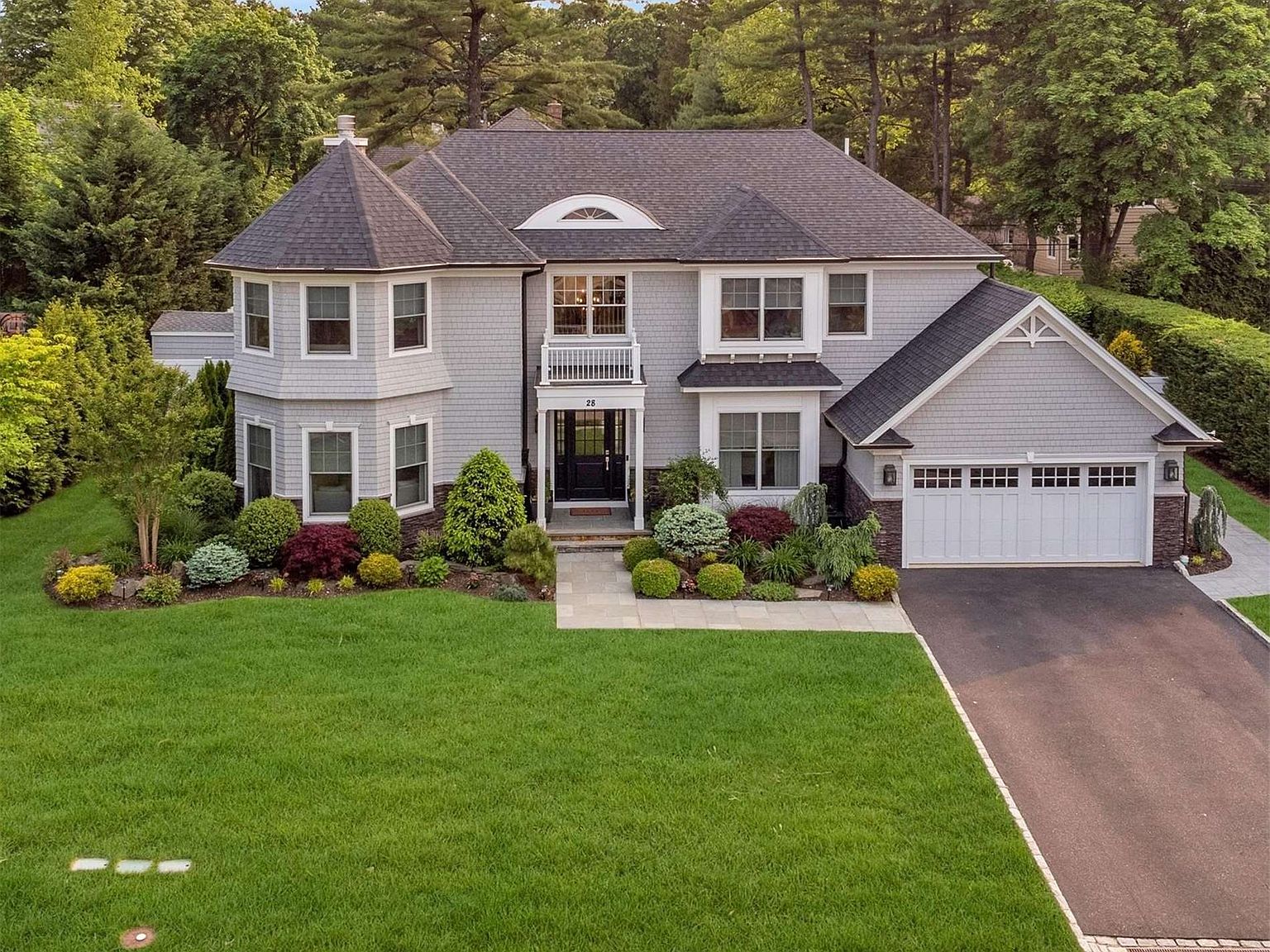 28 Shadetree Lane, Roslyn Heights, NY 11577 Zillow