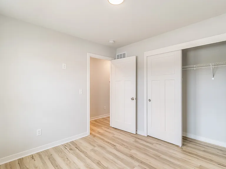 W219N16241 Primrose Ct #1 — Photo 7