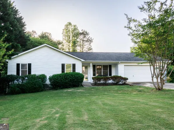 7015 Hickory Dr, Winterville, GA 30683