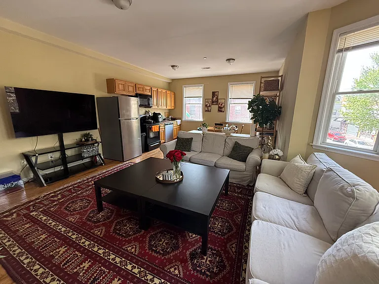 4447 Sansom St #A — Photo 9