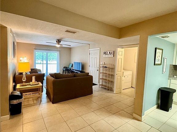 4th image of 12658 Kenwood Ln APT B