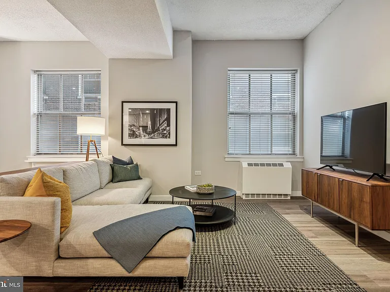 875 Sansom St #1618 — Photo 5