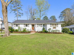 15 Gaywood Circle Mountain Brk, Birmingham, AL 35213