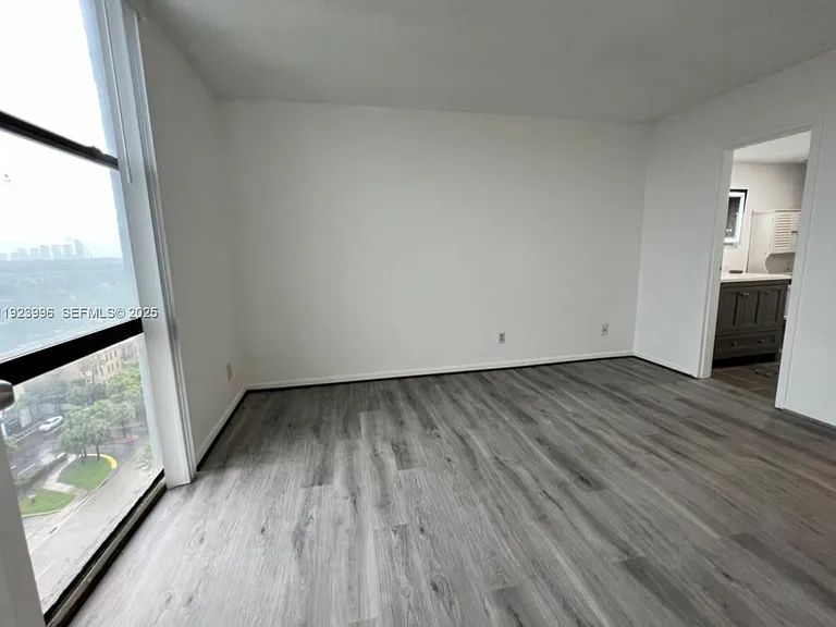 13499 Biscayne Blvd #1205 — Photo 22