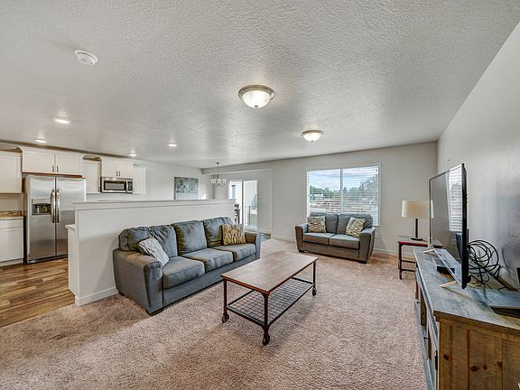 Living room Main level