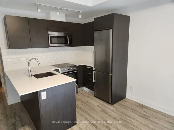 42 Charles St E, Toronto, ON