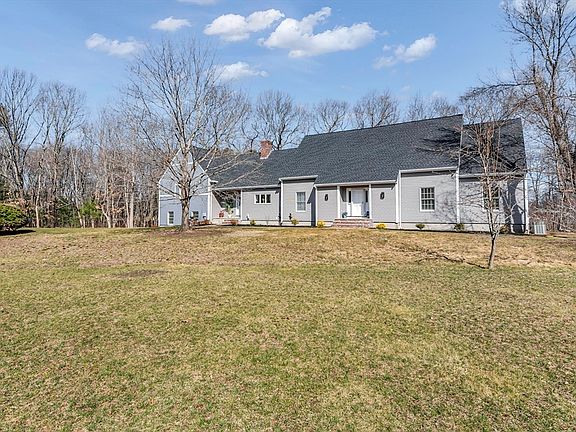 2nd image of 30 Anne Rd