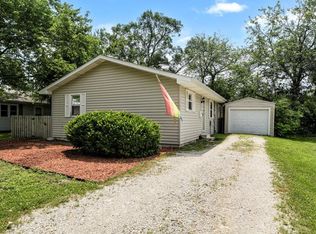 307 Thompson St, Urbana, IL 61801