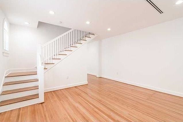 1st image of 937 Meridian Ave #4