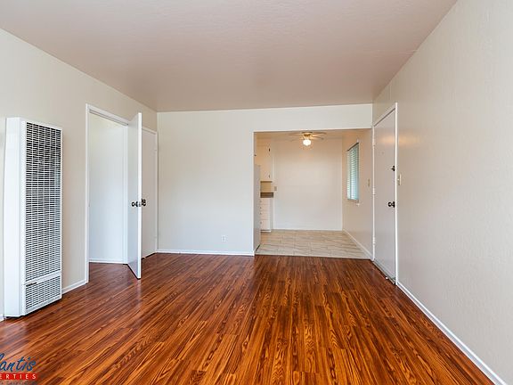 3rd image of 167 Towne Ter #3