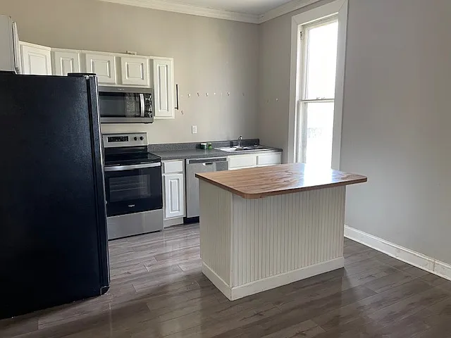 219 Walnut Ave #A — Photo 3