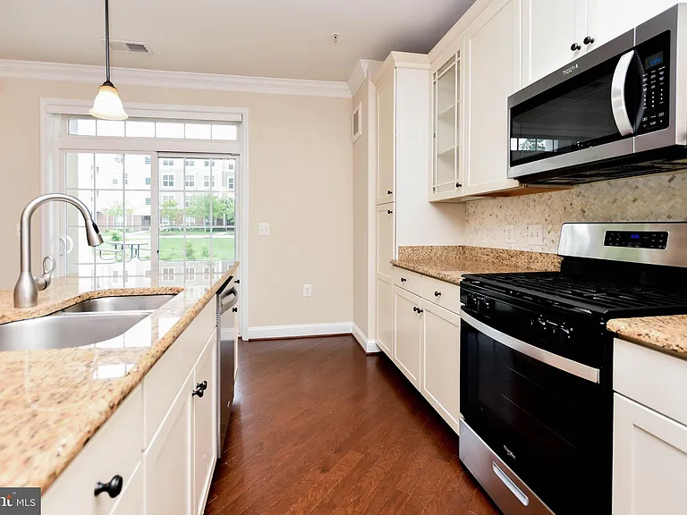 3910 Doc Berlin Dr #13 — Photo 29
