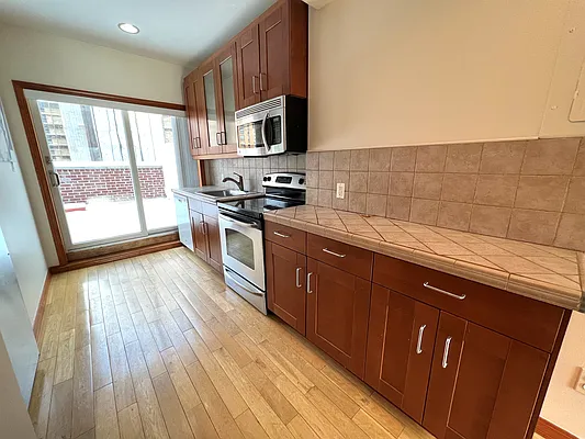 Rented by OvCo Realty | media 45