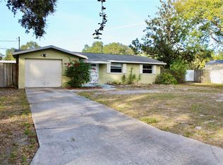 810 15th Ave SW, Largo, FL 33770