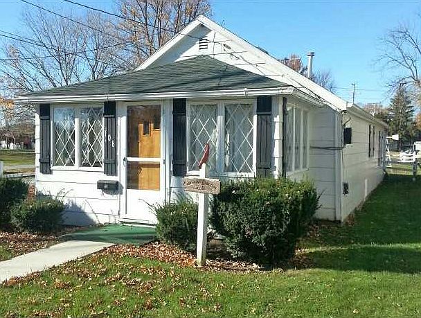 1st image of 108 S Bates St