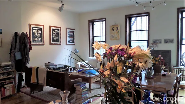 Rented by City Connections Realty | media 33