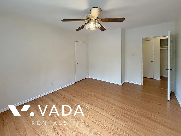 1208 Burnaby St #1 — Photo 12