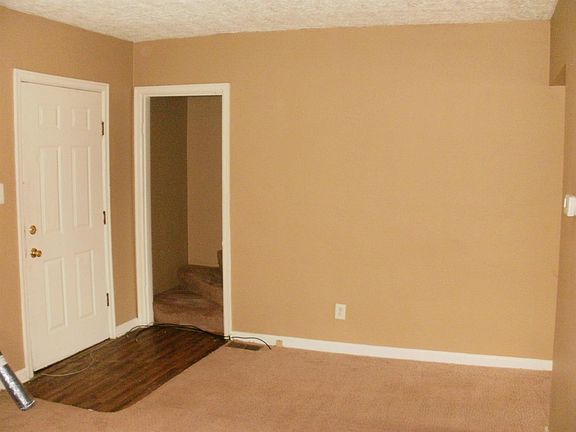 4th image of 552 Southridge Dr