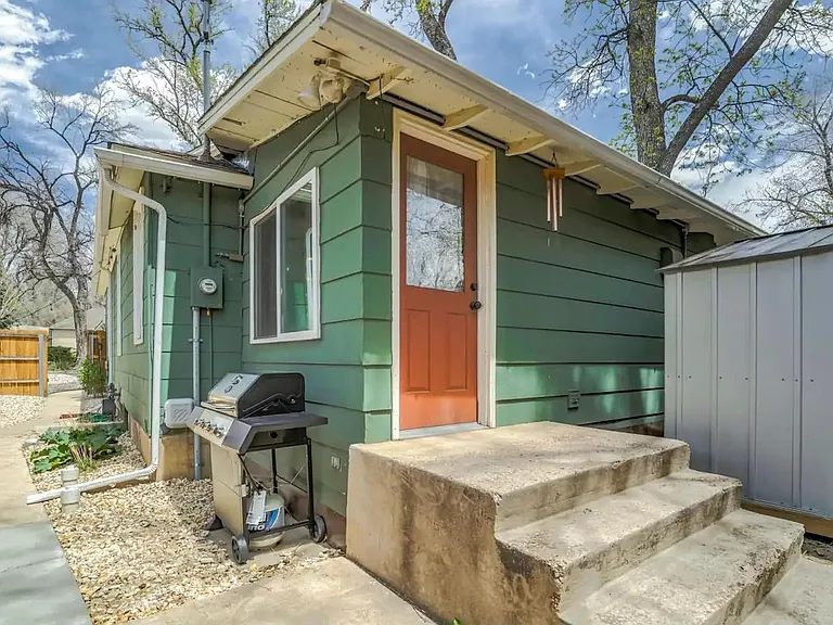 815 E Cache La Poudre St #A — Photo 8