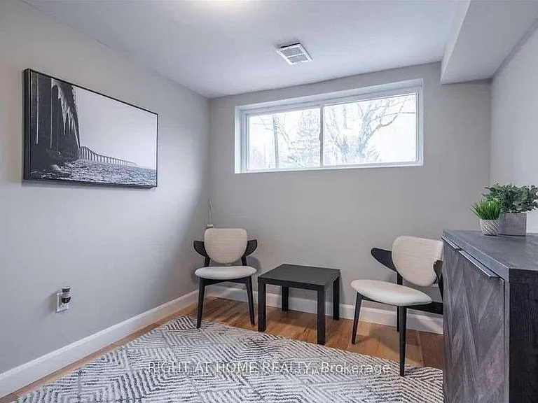 530 Lynda Ln — Photo 14