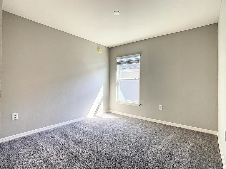 4466 Hummingbird Ln — Photo 8