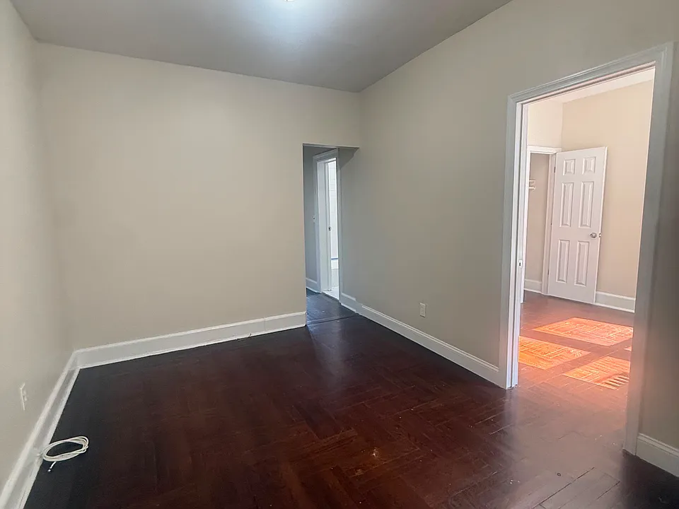 691 Elizabeth Ave #25