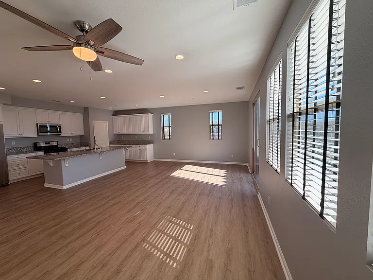 35350 Marabella Ct — Photo 28