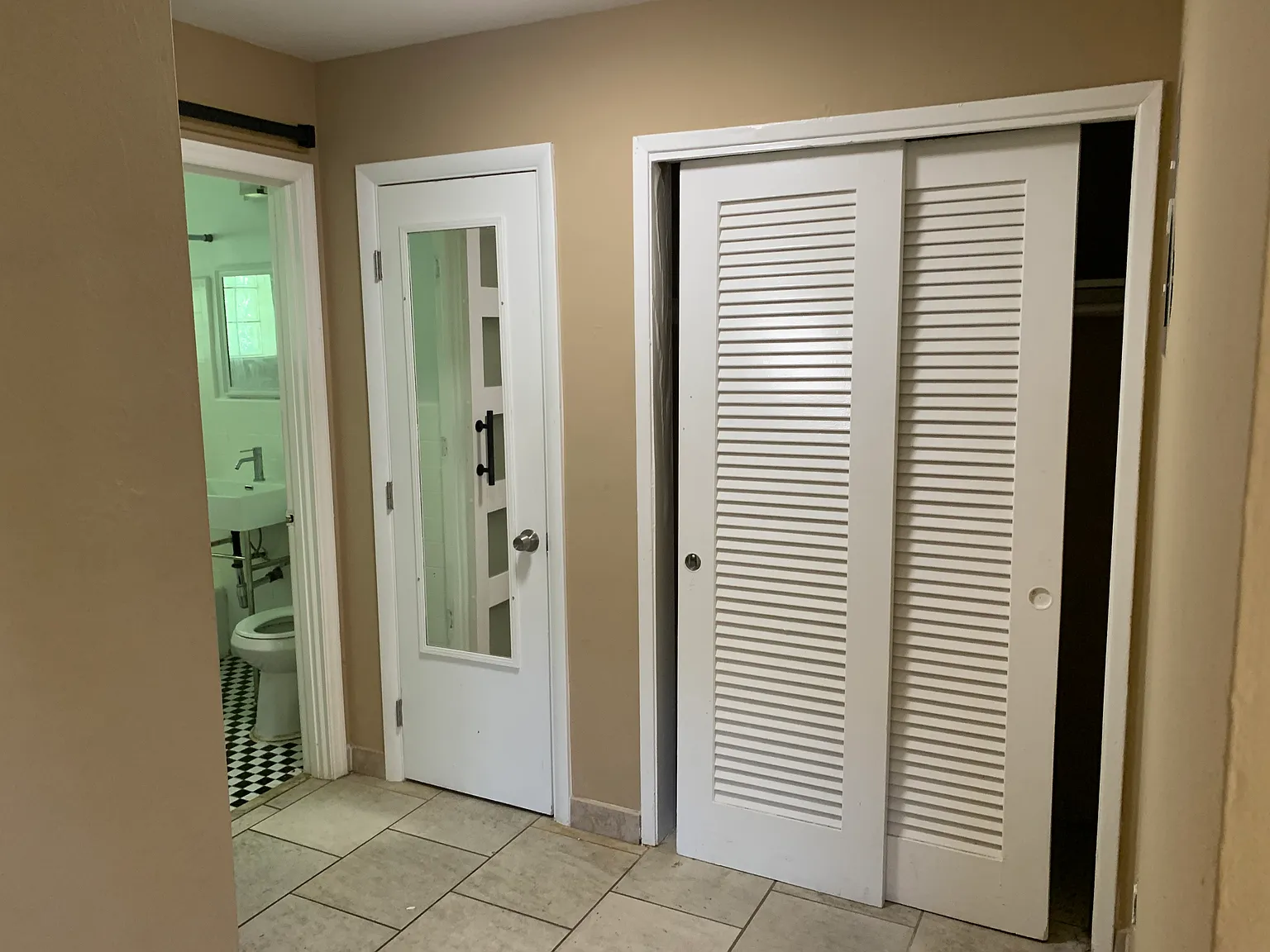 1 bed, 550 sqft, $1,700 — Photo 4