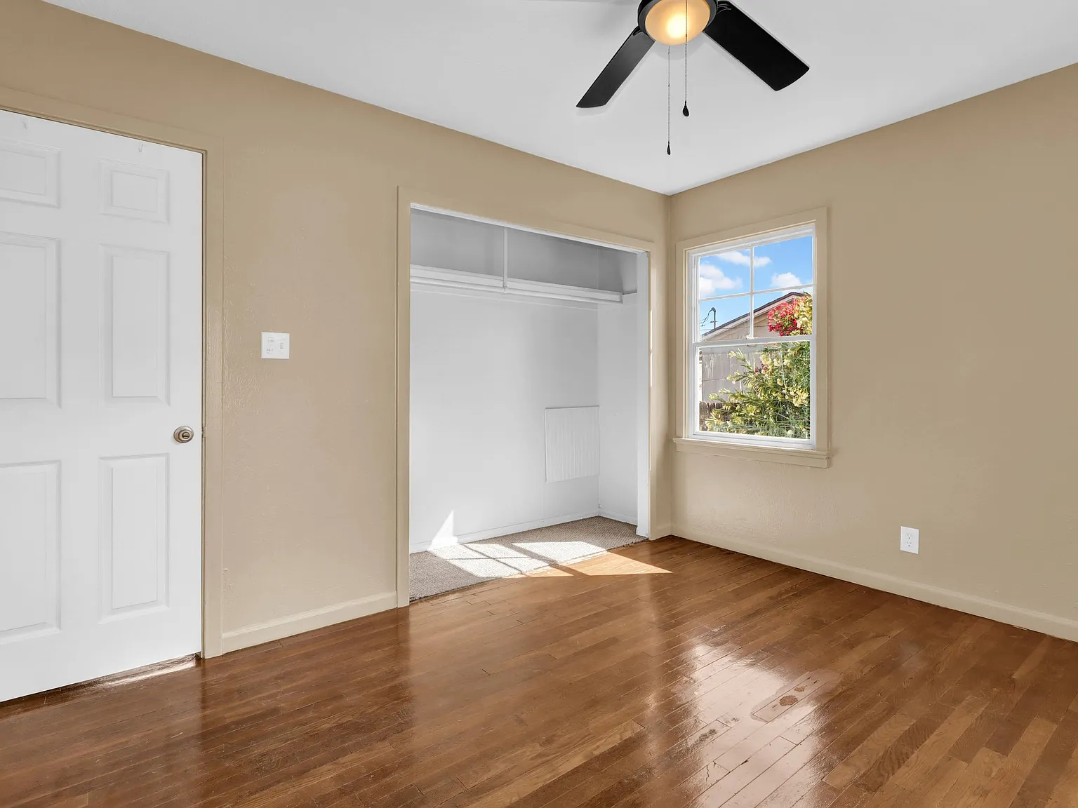 3 bed, 1000 sqft, $1,250 — Photo 4