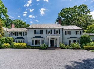 126 Piping Rock Rd, Locust Valley, NY 11560