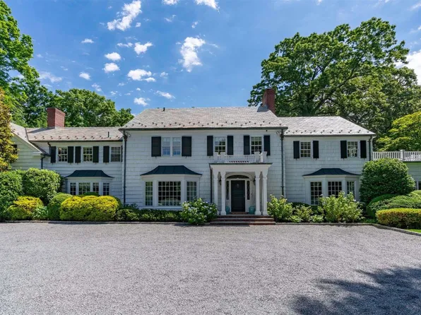 126 Piping Rock Road, Locust Valley, NY 11560