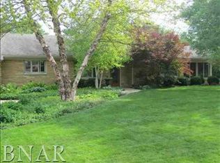 2109 E Taylor St, Bloomington, IL 61701