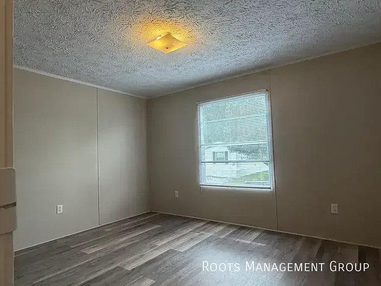 387 Webster Rd #53 — Photo 7