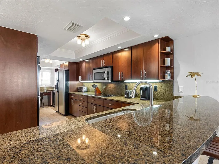 5760 Midnight Pass Rd #208D — Photo 11