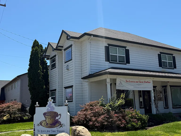 142 S Main St #B — Photo 3