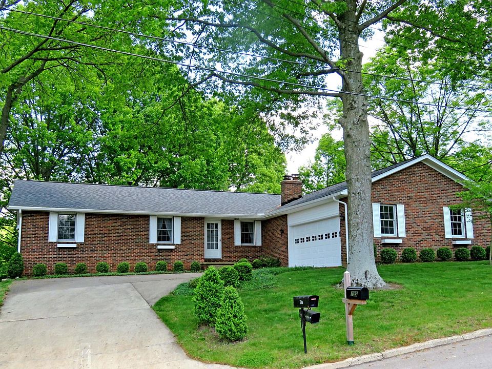 1st image of 160 Skyline Dr