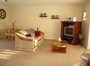 24 Rosemary Ln, Newington, CT 06111