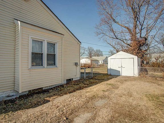 5th image of 1517 Clark Ave