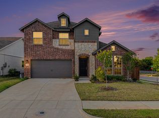 2400 Skara Brae Dr, Denton, TX 76207