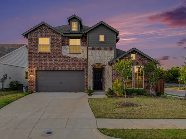 2400 Skara Brae Dr, Denton, TX 76207