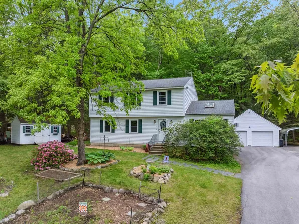 5 Hampshire Drive, Derry, NH 03038