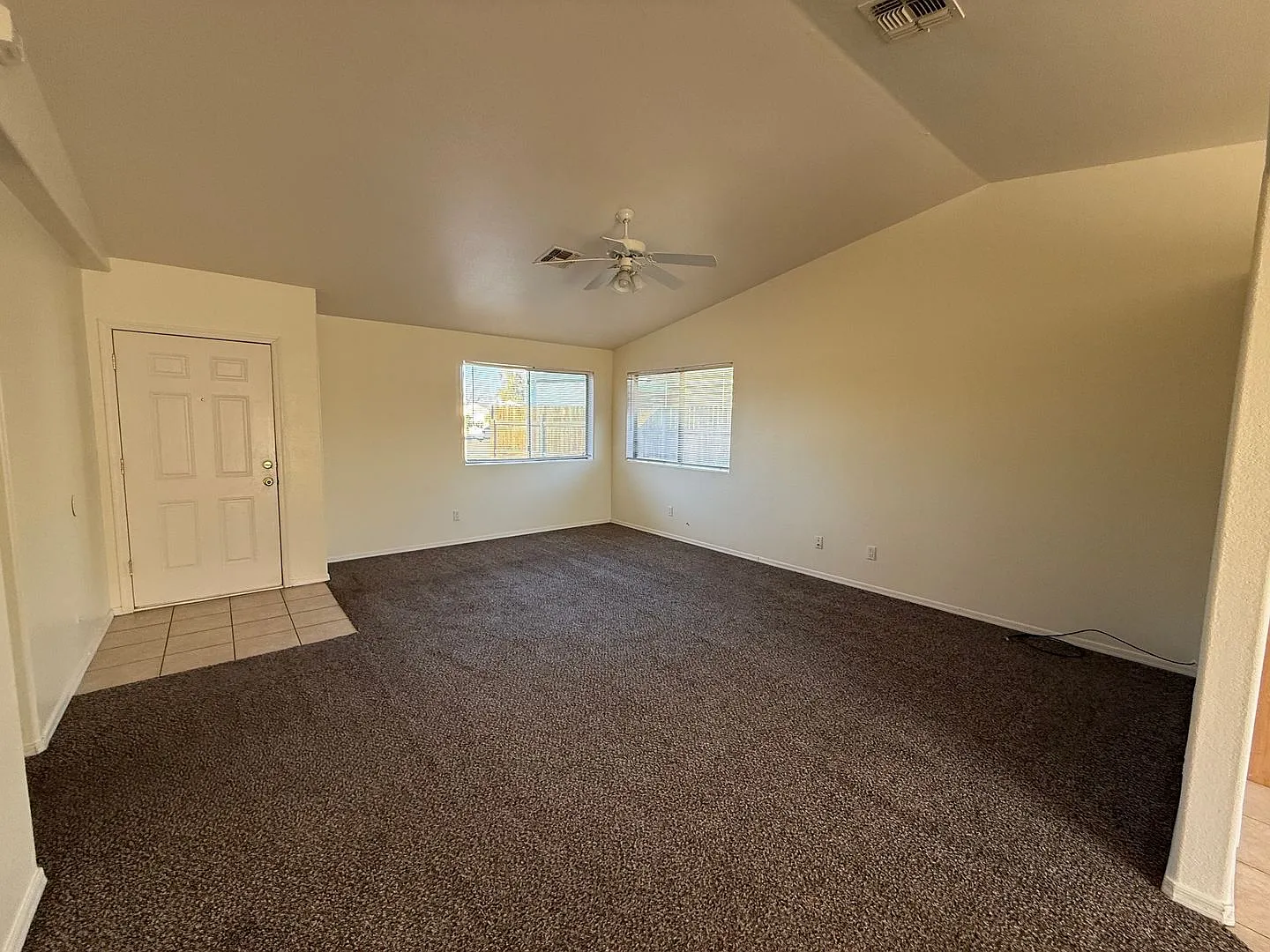 Mohave Valley! 3 Bedroom House — Photo 4